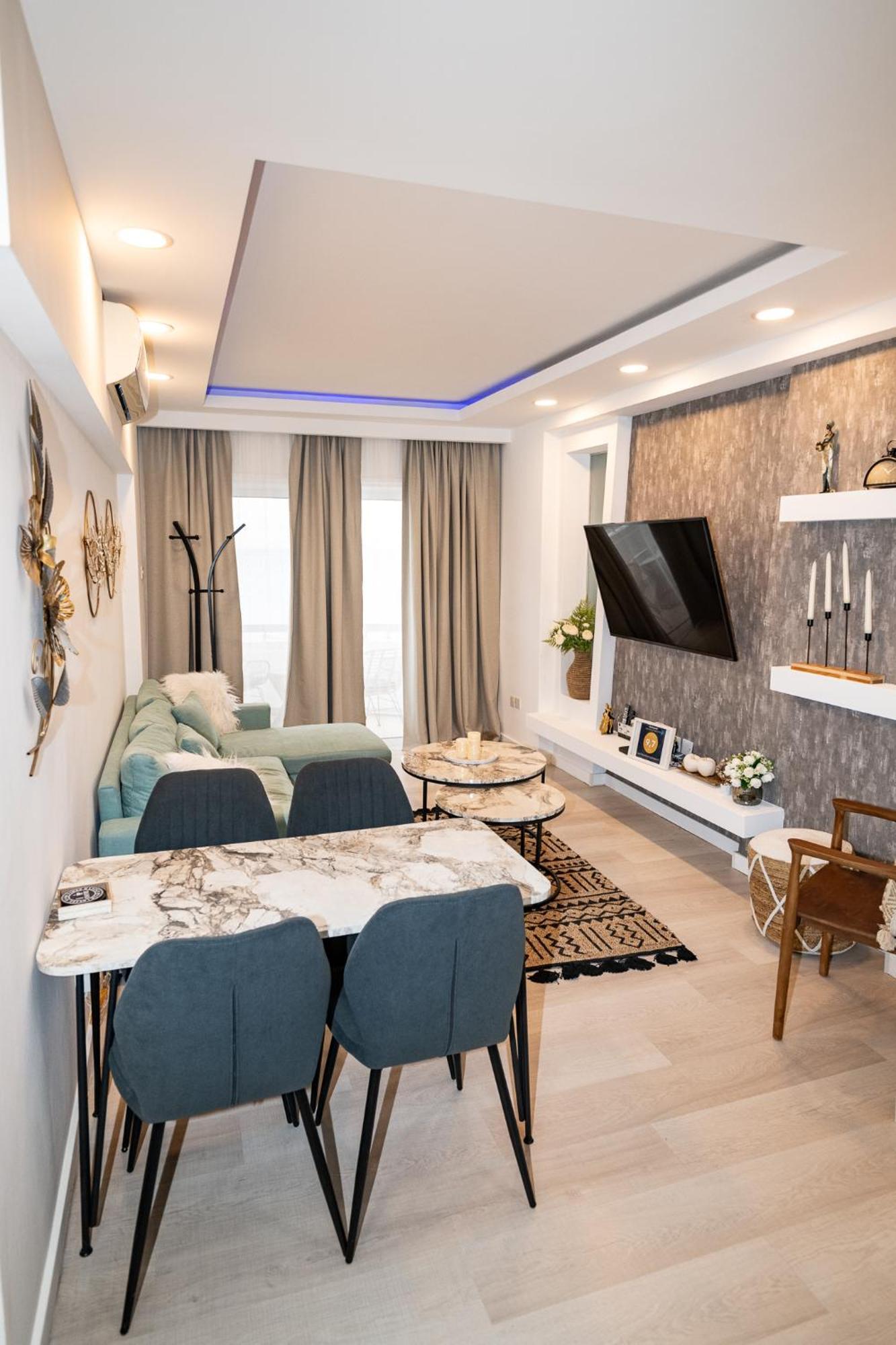 Lazuli Sea View Beachfront Ap 21 Larnaca Luaran gambar