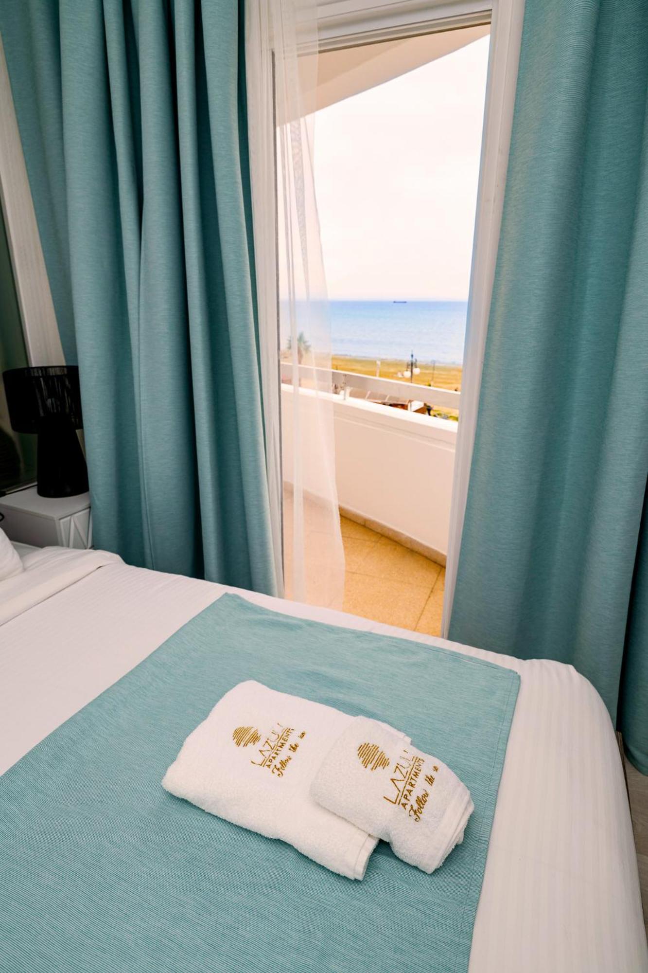 Lazuli Sea View Beachfront Ap 21 Larnaca Luaran gambar