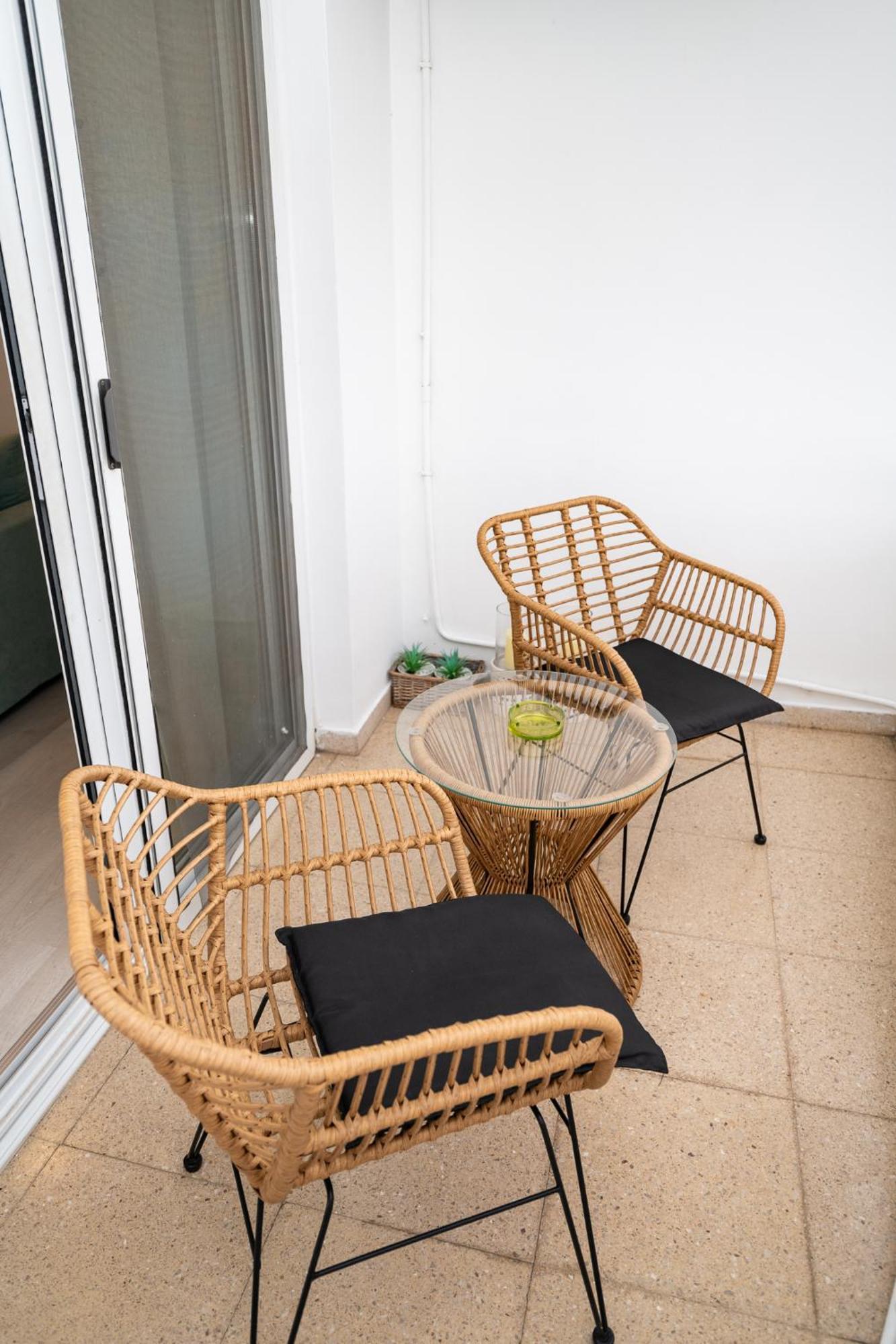 Lazuli Sea View Beachfront Ap 21 Larnaca Luaran gambar