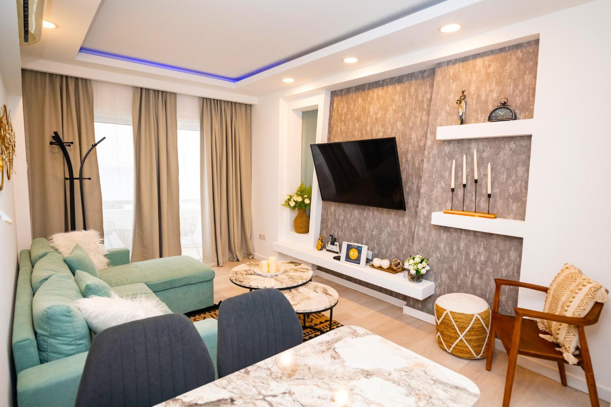 Lazuli Sea View Beachfront Ap 21 Larnaca Luaran gambar
