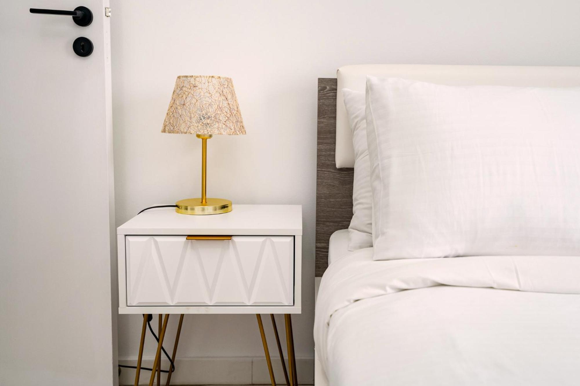Lazuli Sea View Beachfront Ap 21 Larnaca Luaran gambar