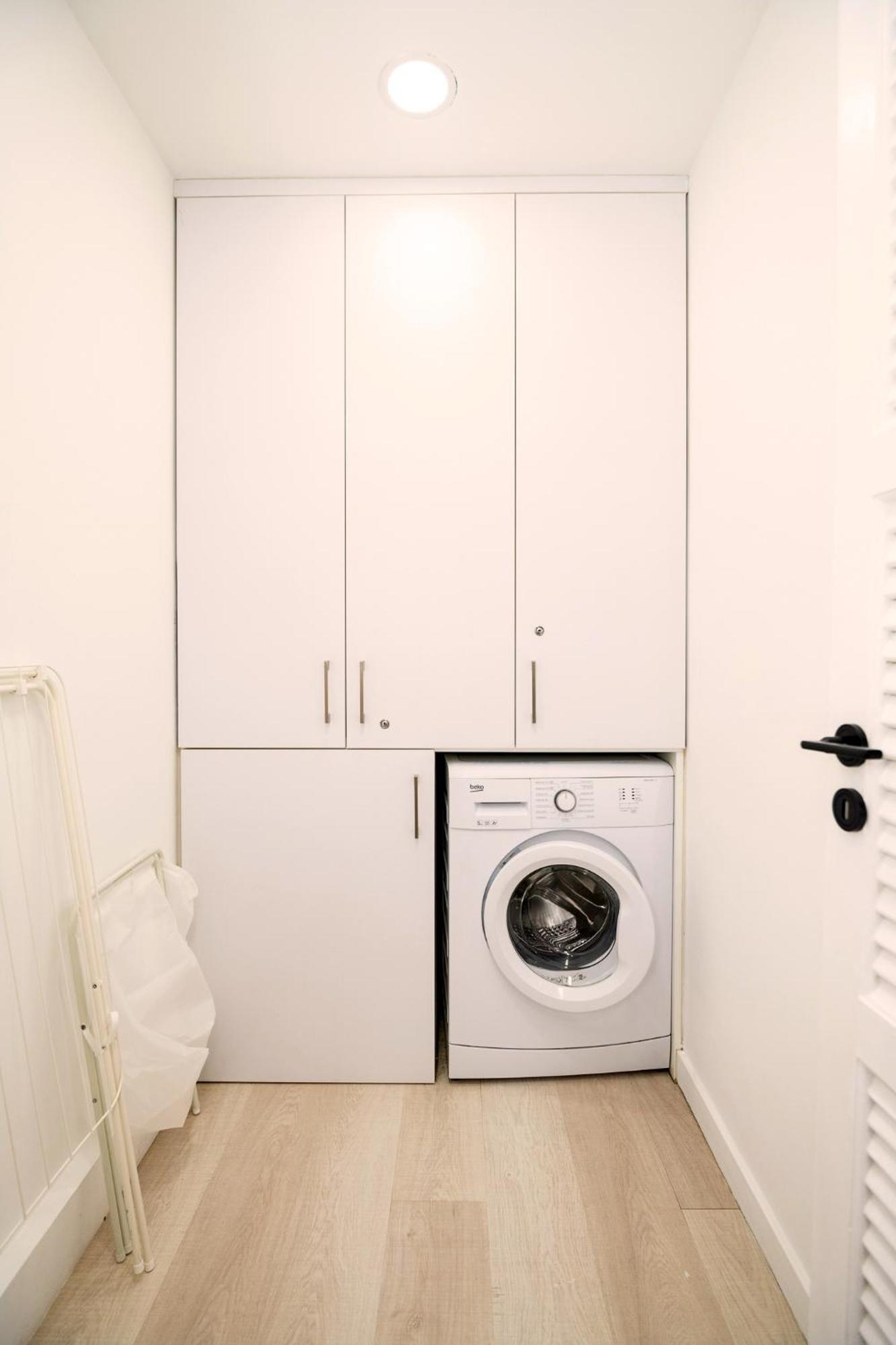 Lazuli Sea View Beachfront Ap 21 Larnaca Luaran gambar